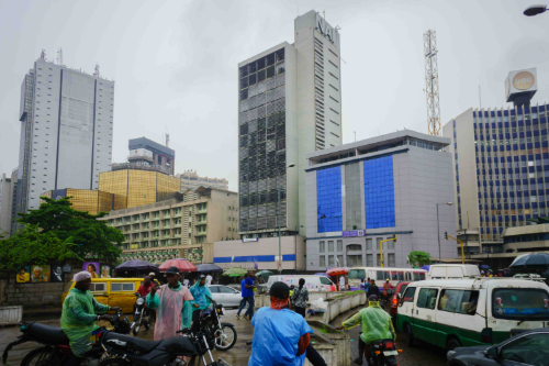 Daba Finance/Nigeria Holds Key Lending Rate at 27.5% Amid Inflation, FX Uncertainty